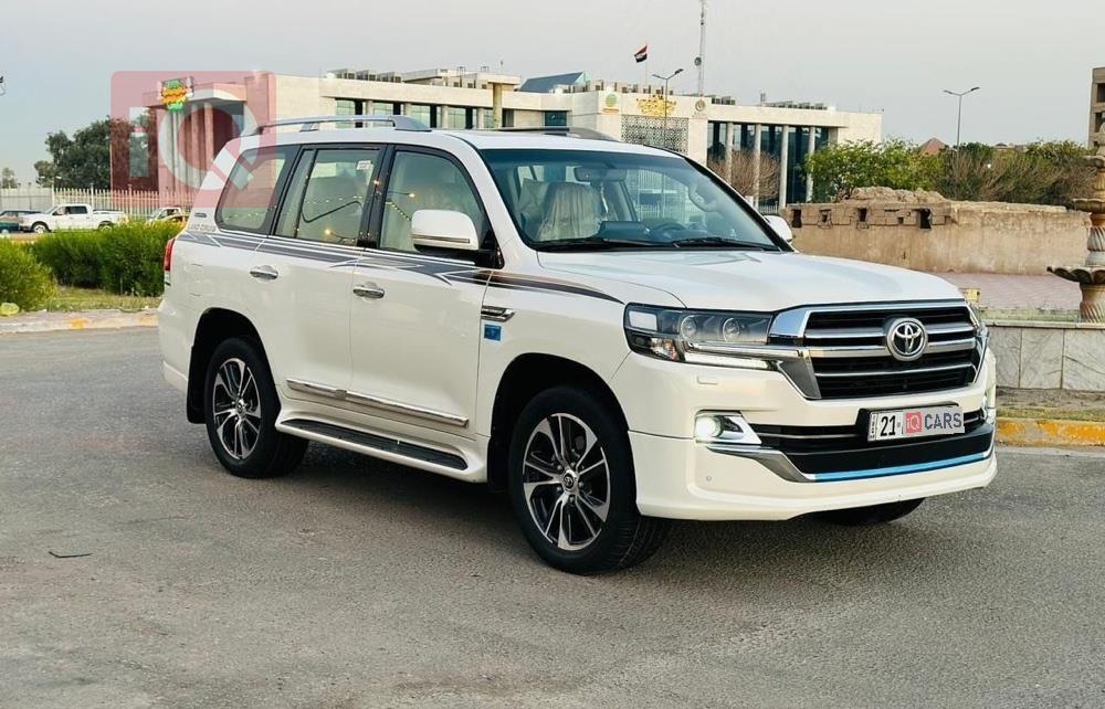 تويوتا لاندكروزر